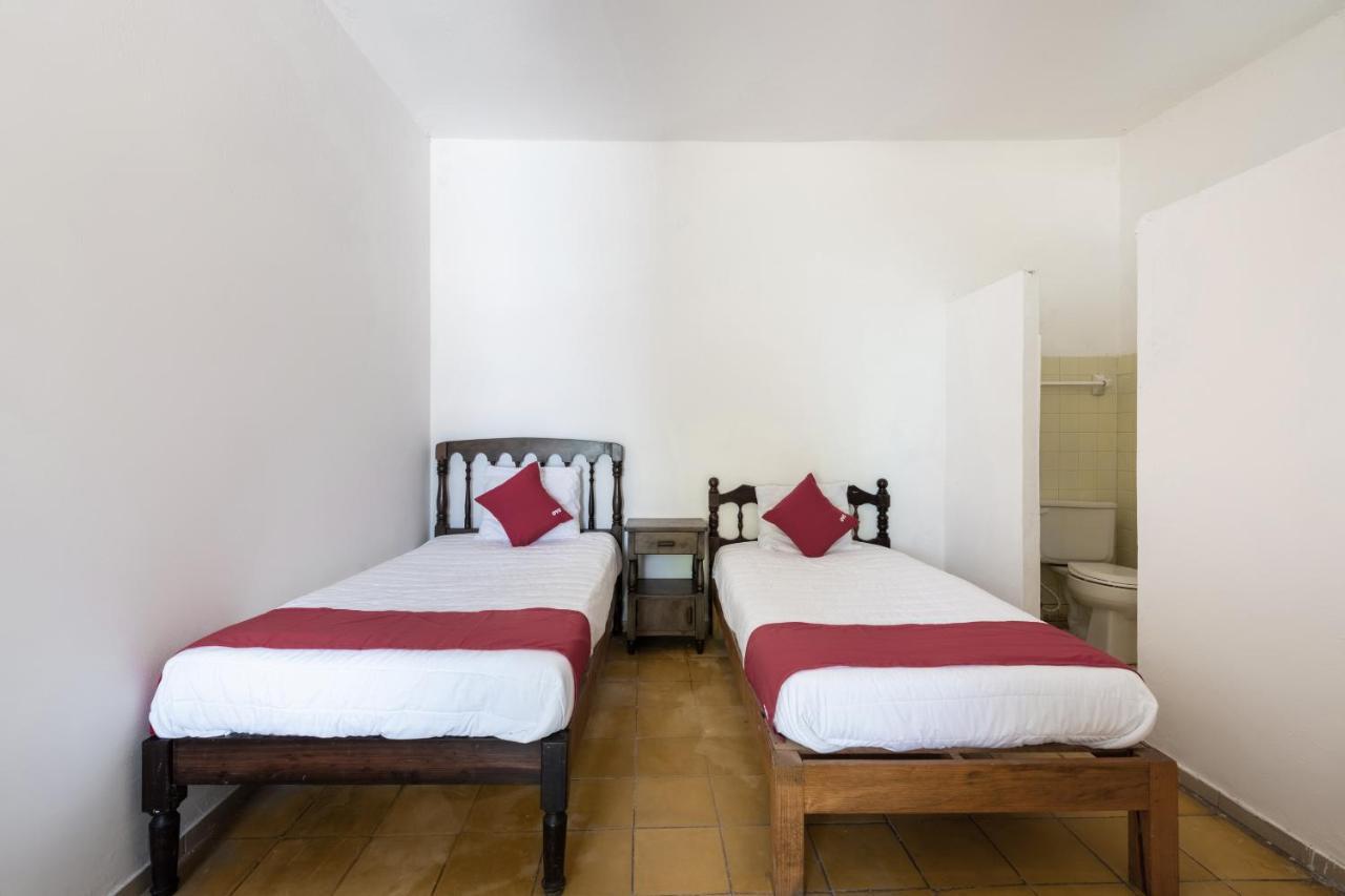 OYO Hotel Las Palmas Cuyutlan Manzanillo Dış mekan fotoğraf