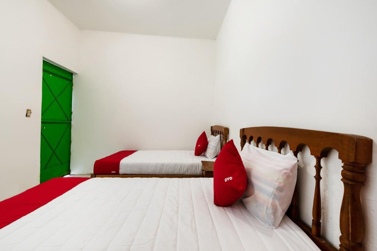 OYO Hotel Las Palmas Cuyutlan Manzanillo Dış mekan fotoğraf