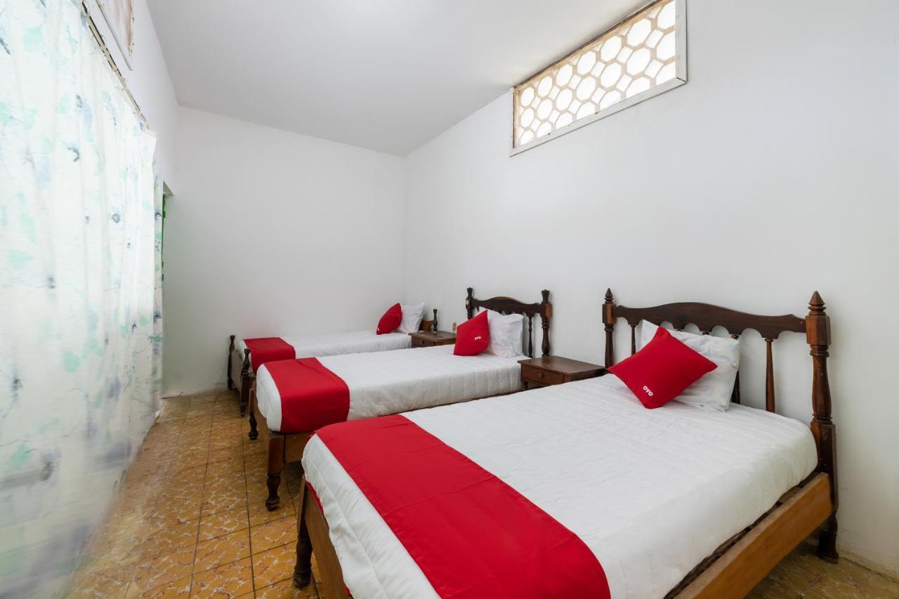 OYO Hotel Las Palmas Cuyutlan Manzanillo Dış mekan fotoğraf