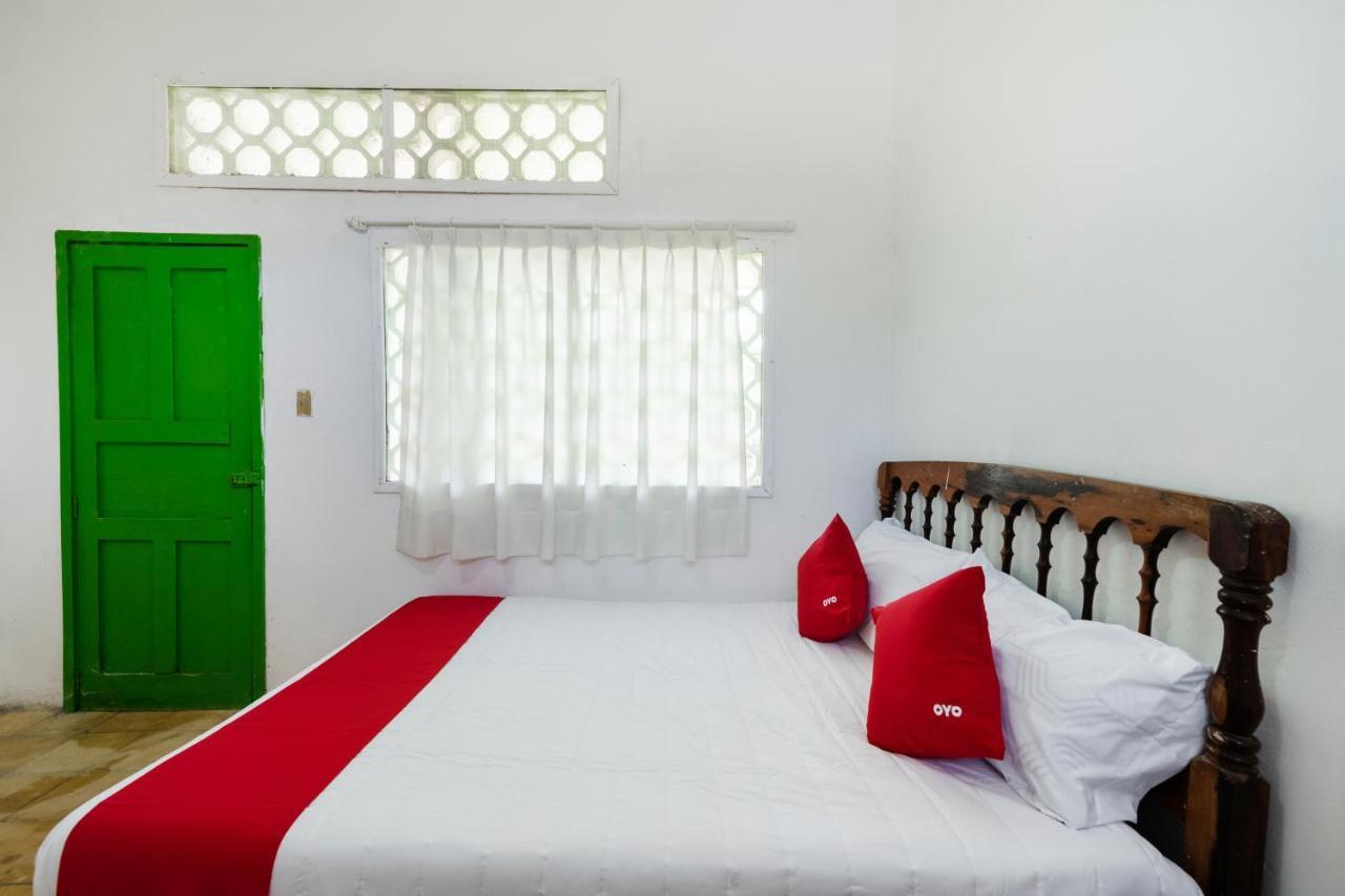 OYO Hotel Las Palmas Cuyutlan Manzanillo Dış mekan fotoğraf