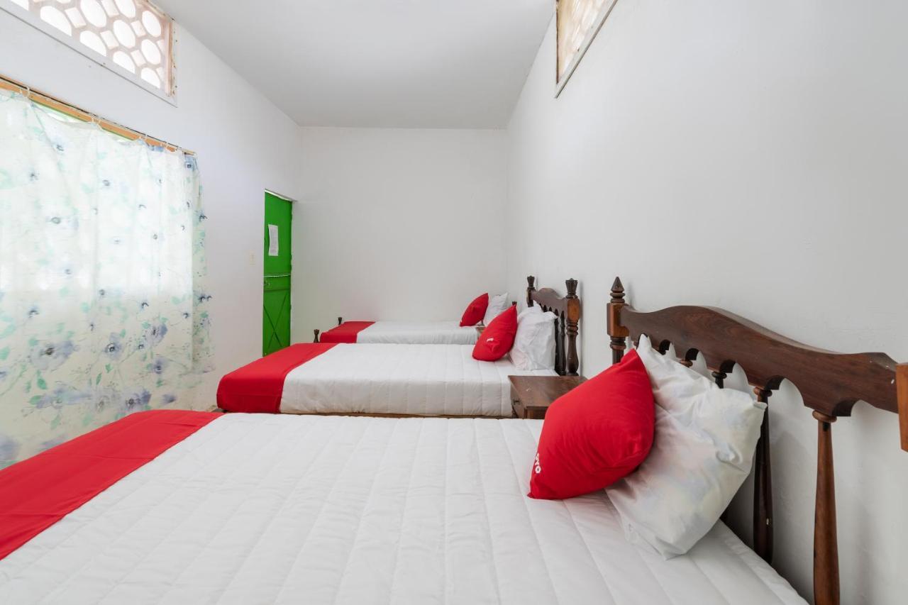 OYO Hotel Las Palmas Cuyutlan Manzanillo Dış mekan fotoğraf