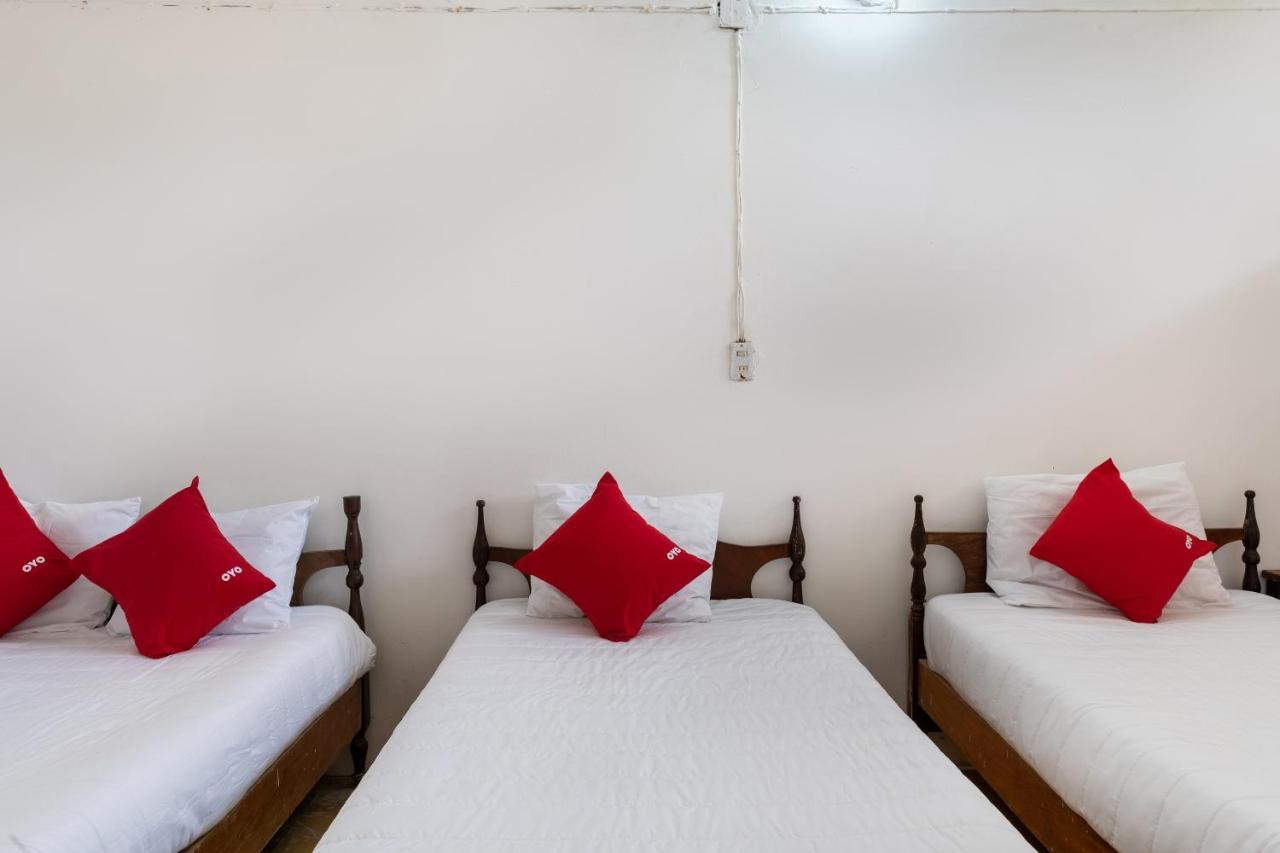 OYO Hotel Las Palmas Cuyutlan Manzanillo Dış mekan fotoğraf